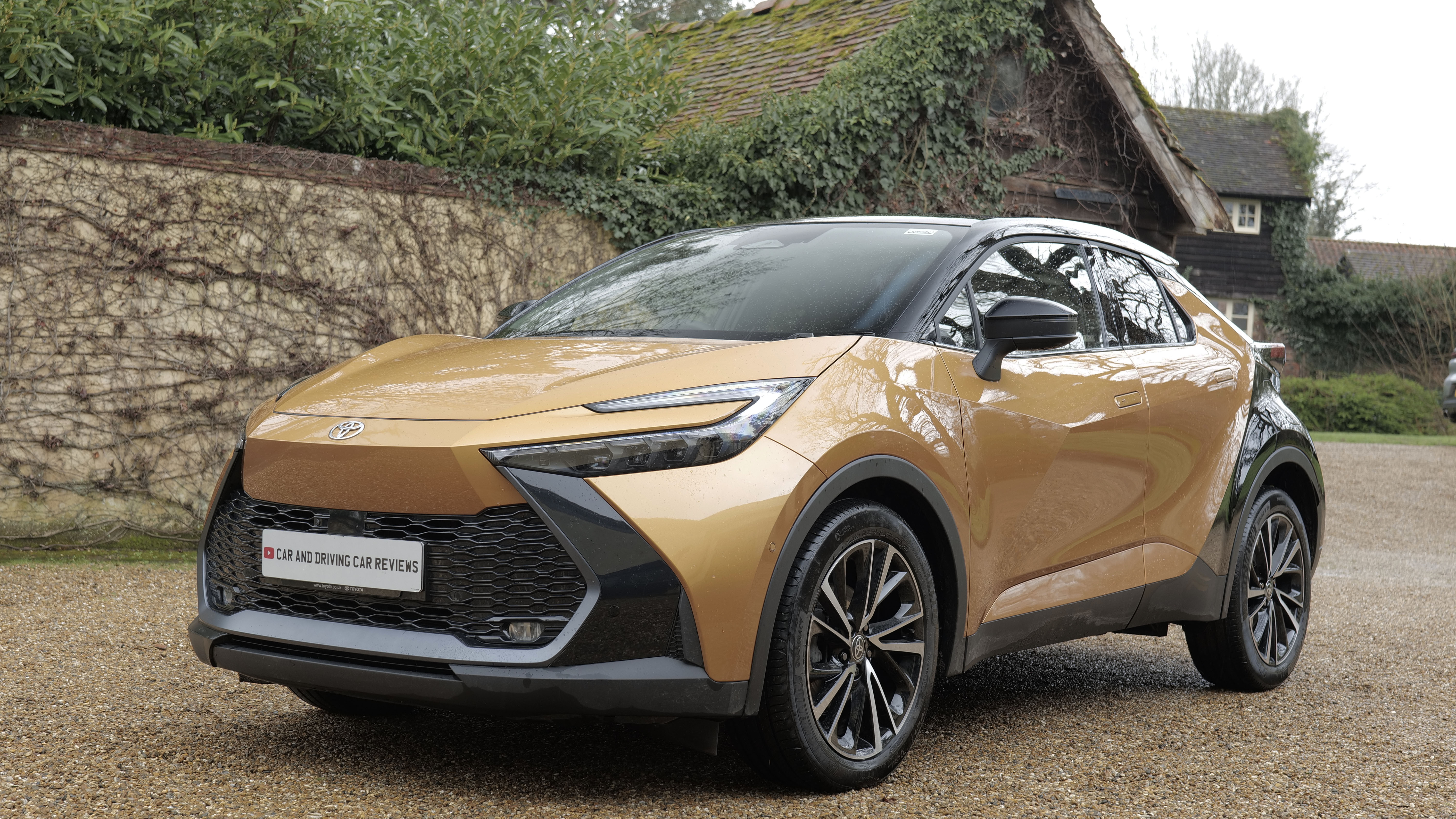 TOYOTA C-HR HATCHBACK 1.8 Hybrid GR Sport 5dr CVT [Safety/Premium Pack]